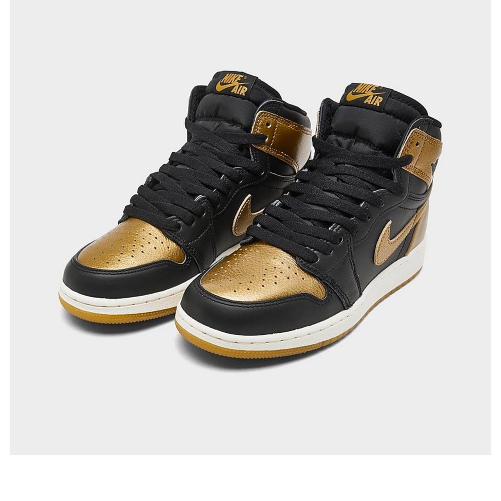 Nike  AIR JORDAN RETRO 1 HIGH OG CASUAL SHOES ⭐️⭐️⭐️⭐️⭐️